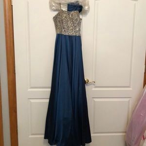 NEVER WORN navy blue prom dress